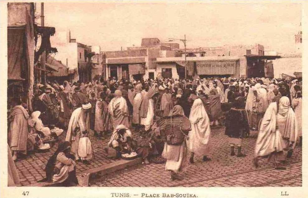 CPA. TUNIS. PLACE BAB SOUIKA. DATEE 1911.