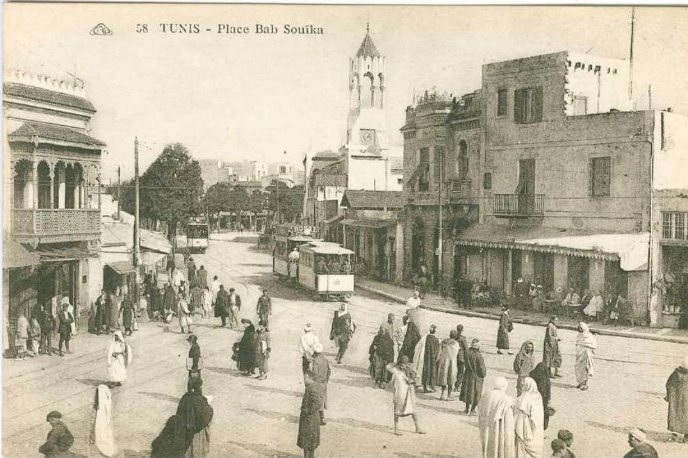 TUNISIE - Place Bab Souika