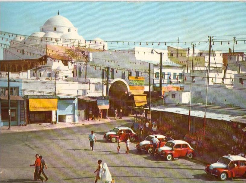 TUNIS / PLACE BAB SOUIKA