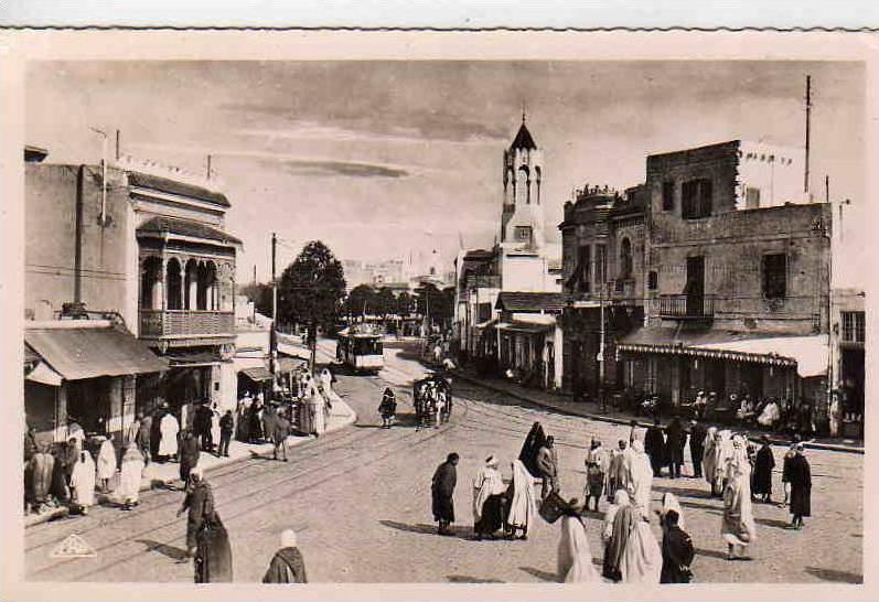 AFRIQUE. TUNISIE. TUNIS. La Place Bab Souïka.