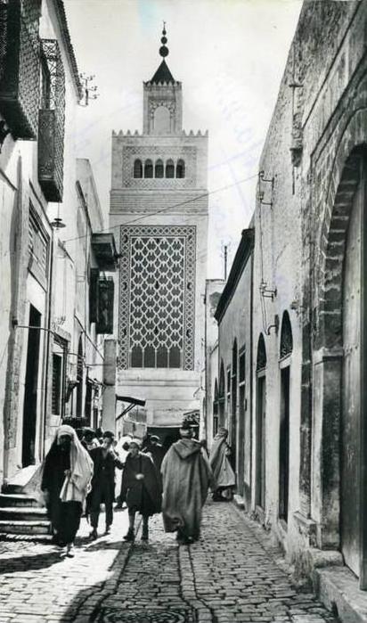 TUNISIE - TN-16 - TUNIS - RUE SIDI BEN AROUS