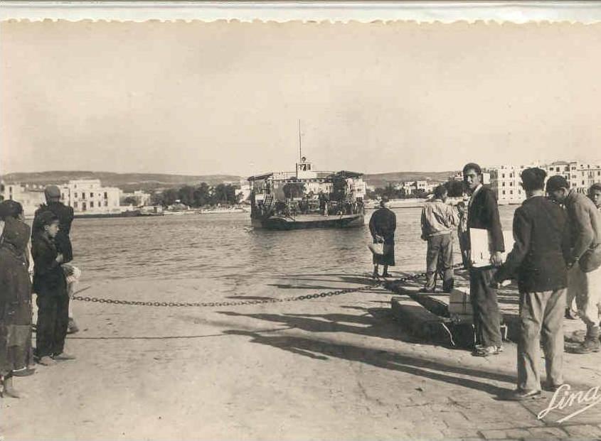 3061 Tunisie Bizerte . L'arrivée du bac sur la rive sud du canal . Brunaud 12.707 Lina .