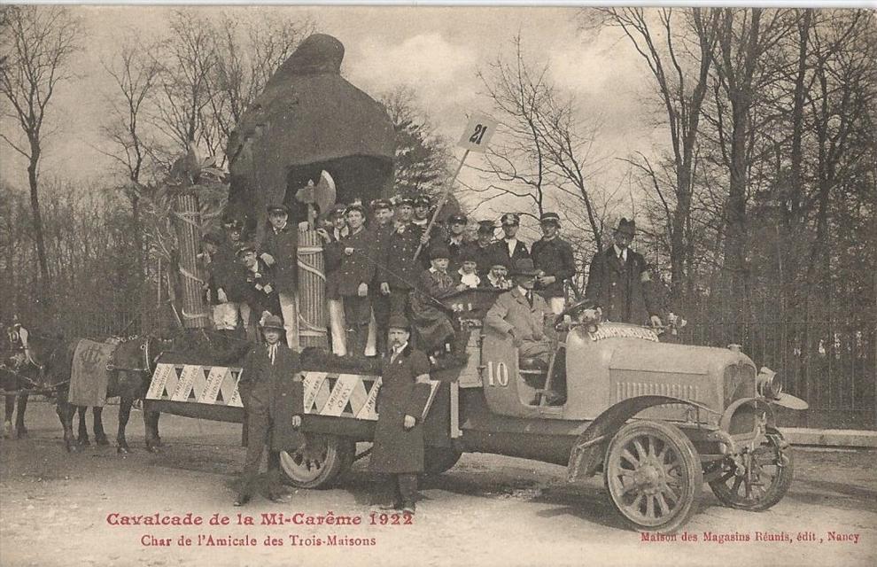 Nancy 54 Cavalcade de la mi - carême 1922 char de l´Amicale des Trois - Maisons cpa tb