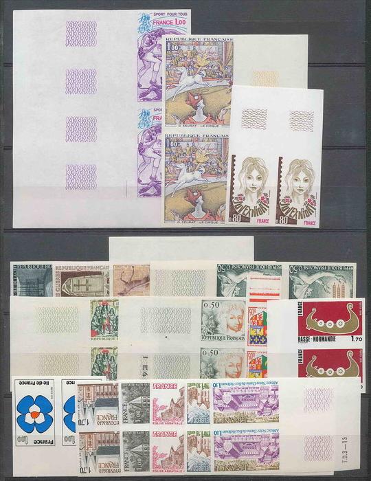 FRANCE lot de timbres non denteles en paire COTE 850 EUROS