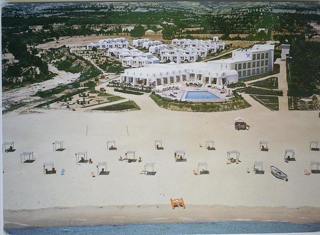 C. Postale TUNISIE - HAMMAMET - Vue Générale de l'Hôtel Omar Khayam (1975)