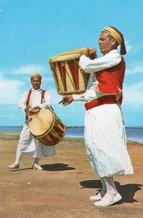 TUNISIE GROUPE FOLKLORIQUE DE KERKENNAH