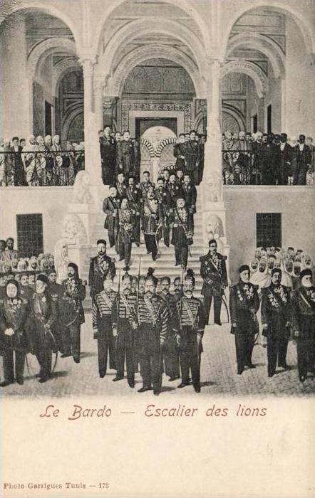 TUNISIE TUNIS Le Bardo - Escalier des Lions