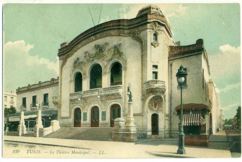 TUNIS. S.A. Le Bey et sa suite au Bardo. Kiosque à journaux?