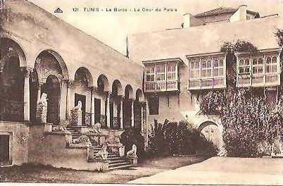 CPA - TUNIS - LE BARDO / LA COUR DU PALAIS - Edition C.A.P / N° 121